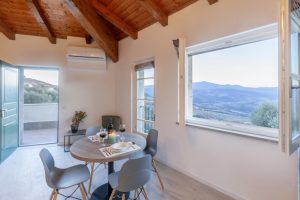 Halldis compie 35 anni e aggiunge il complesso toscano di Corte Francigena al proprio portfolio