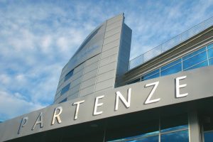 Aeroporto di Cuneo pioniere in Italia con il servizio cani anti-Covid