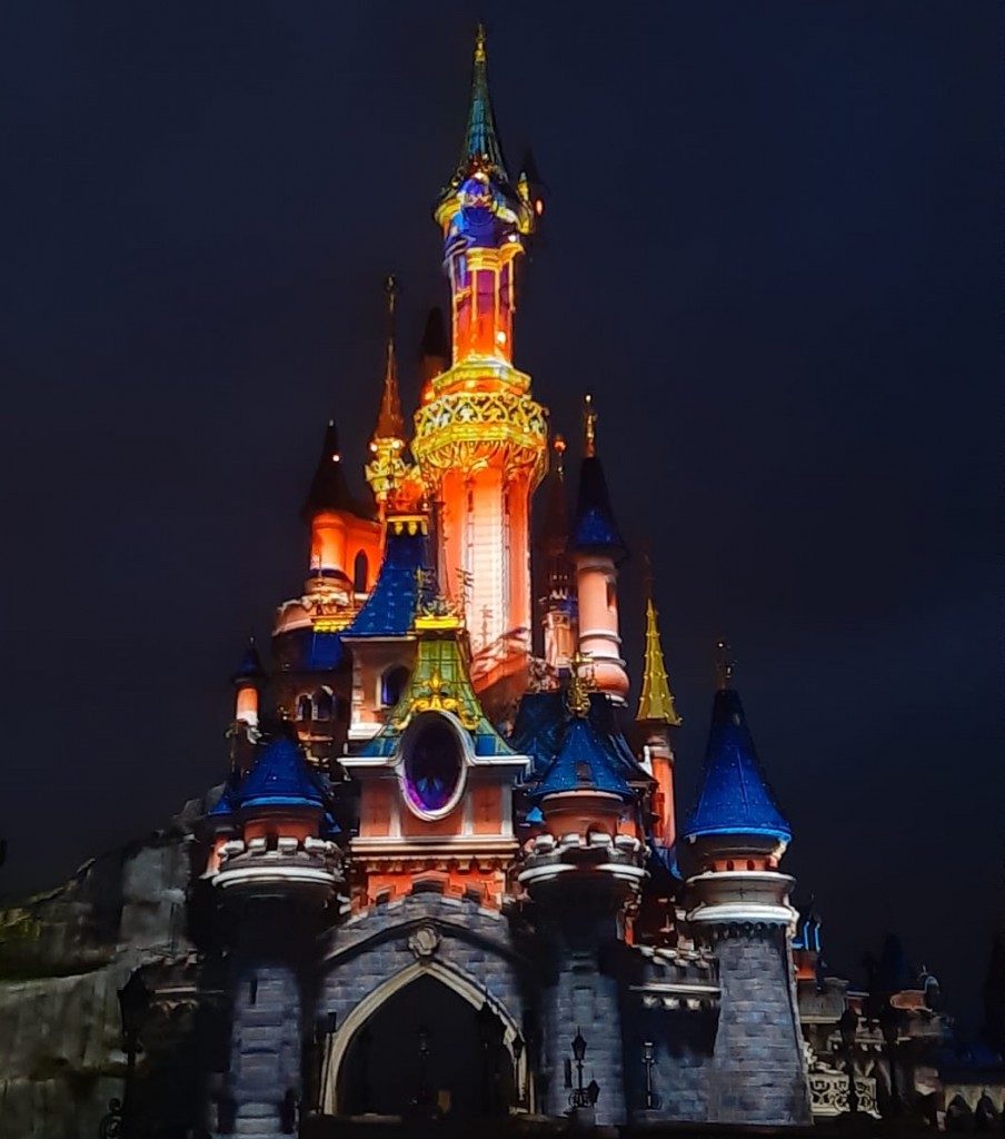 Disneyland Paris: 15 milioni di visitatori nel 2018. E la magia continua