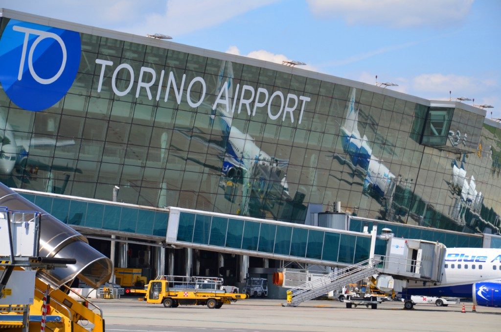 Alitalia cancella la Torino-Napoli. Sagat: «Scelta inspiegabile»