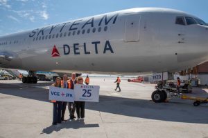 Delta: primo quarto di secolo da Venezia, con 3 mln di passeggeri trasportati