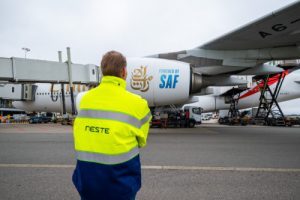 Saf, la Iata lamenta i rincari dei fornitori di carburante green