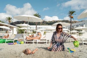 Falkensteiner Resort Capo Boi è la location della commedia “What we wanted” con Elyas M’Barek