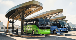 FlixMobility acquisisce il gigante americano Greyhound Lines