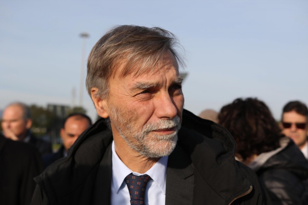 Alitalia tra sciopero e incontro al Mise con i sindacati