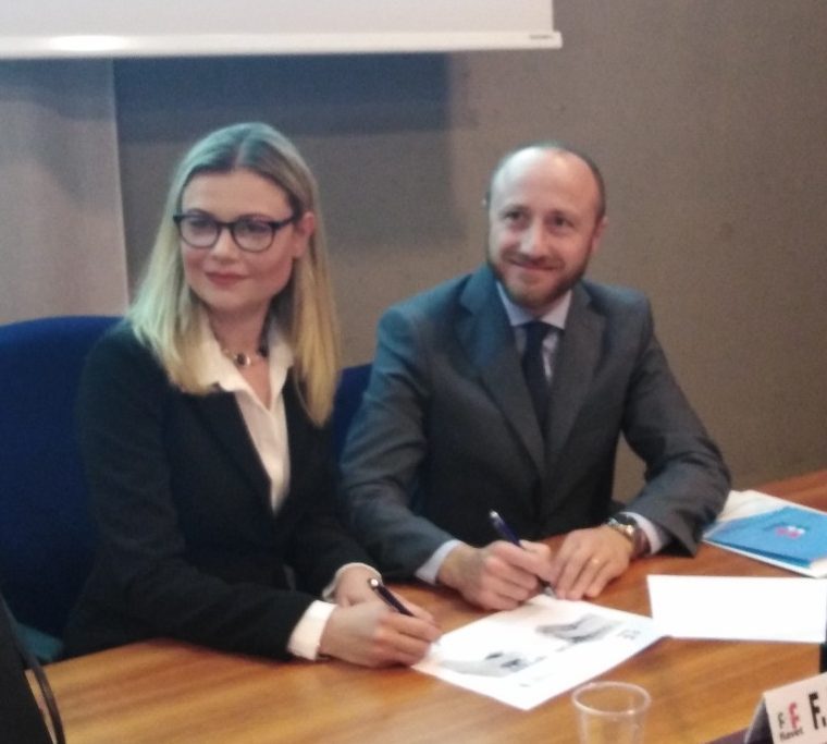 Fiavet: nuovo modello contrattuale per adv. Con Adiconsum