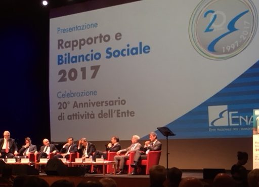 Rapporto Enac: cresce il traffico aereo e le low cost conquistano il mercato