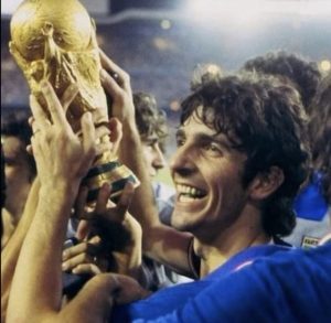 Ita Airways dedica a Paolo Rossi il primo A320 con la nuova livrea azzurra