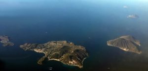 Arrivano le isole Covid free e si parte da Capraia e Eolie