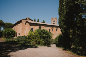 Pellicano Hotels Italy acquisisce per 43 mln di euro La Badia, storica proprietà nelle colline umbre