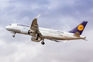 Lufthansa: i vettori del gruppo riprenderanno i voli per Tel Aviv l’8 gennaio 2024