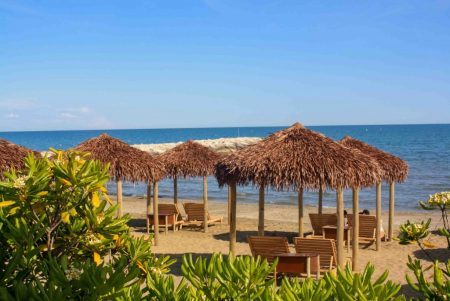 BiHoliday inaugura la stagione estiva con le nuove aree premium in spiaggia