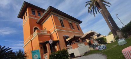 Palazzo Moresco accende la stagione estiva sul litorale laziale