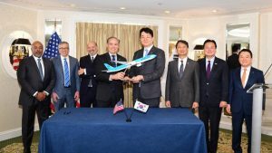 Korean Air formalizza gli impegni con Boeing per nuovi aeromobili