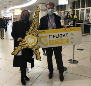 Vueling avanza da Parigi Orly: collegate anche Milano Bergamo e Bari