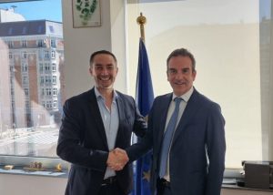 Ryanair studia nuovi investimenti sugli aeroporti della Calabria