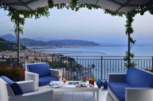 Il Raito di Vietri sul Mare riparte il 16 marzo con terrazze e spazi f&b rinnovati