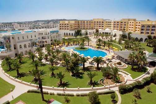 Attentato in Tunisia, vittime anche fra i turisti