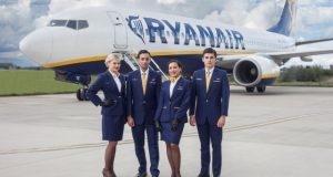 Ryanair: parte da oggi il reclutamento di 2000 nuovi piloti