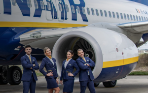 Ryanair recluta assistenti di volo in Sicilia: a Palermo e Catania il 24 e 25 gennaio