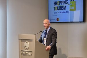 Al via a Milano il 23 febbraio l’edizione 2024 del forum Shopping Tourism: il programma dell’evento