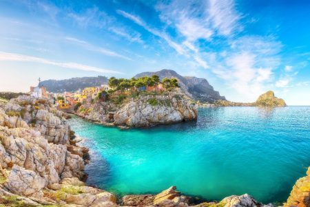 “Dalle Alpi al Blu”: Valtravel lancia i voli diretti da Aosta per Sicilia e Sardegna