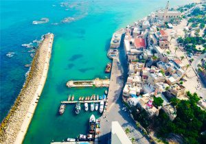 Israele riapre ai turisti vaccinati dal 23 maggio: si comincia dai gruppi