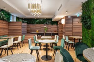 Kis Management acquisisce la gestione f&b del Tocq Milano. Clorofilla è il nuovo nome del ristorante