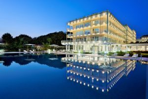 Gruppo Una riapre gli hotel mare per l’estate. C’è anche il nuovo Club Hotel Ancora Stintino