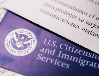 Stati Uniti: Trump sospende il rilascio dei visti per 75 paesi