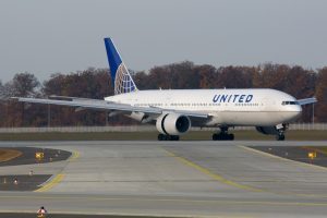 United Airlines: 24 Boeing 777 restano a terra, dopo l’incidente di Denver