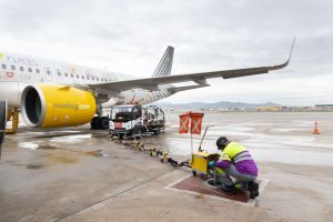 Vueling opera il suo primo volo con carburante sostenibile: cresce l’impegno green