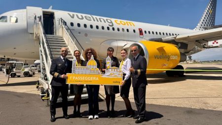 Vueling collega Firenze a Minorca due volte a settimana fino al 12 settembre