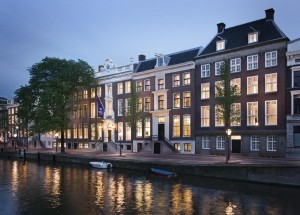 Amsterdam: niente pubblicità di turismo. Inquina troppo