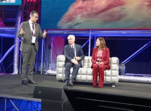 Grande perfomance della Convention del gruppo Welcome