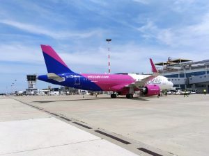 Aeroporti di Puglia: nuove rotte Wizz Air per Skopje e Katowice, nel 2026