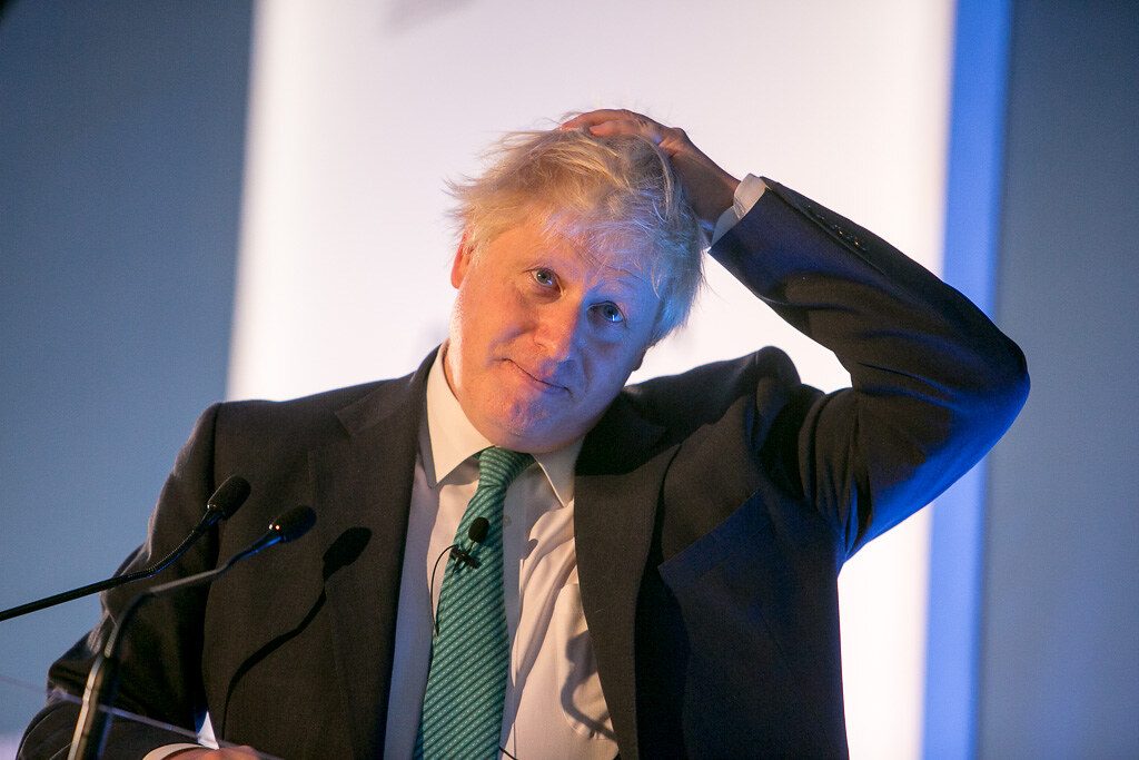 Boris Johnson ribadisce: quarantena per chi arriva nel Paese