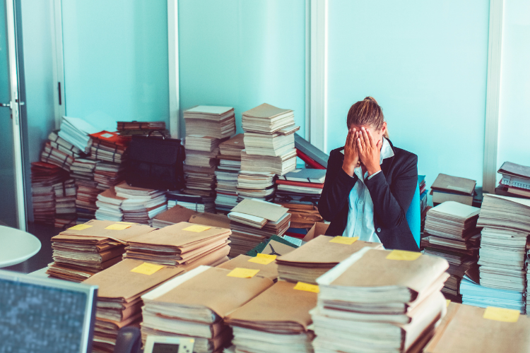 Qualcuno nel Governo imponga alla burocrazia di snellire i procedimenti