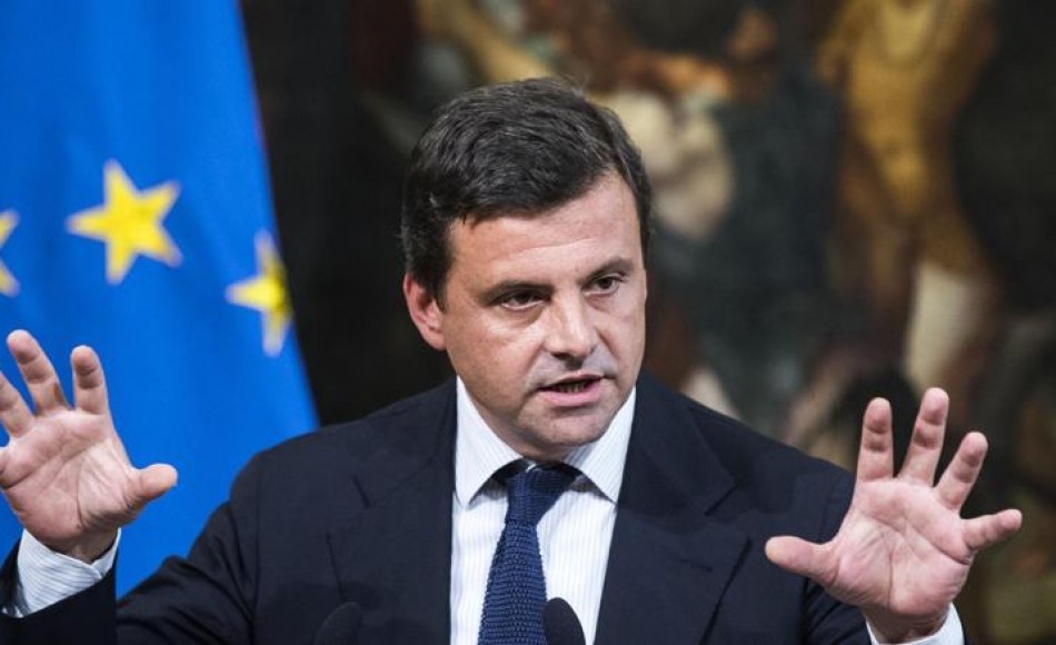 Calenda: «Alitalia gestita male. Non si può scaricare sempre sui lavoratori»