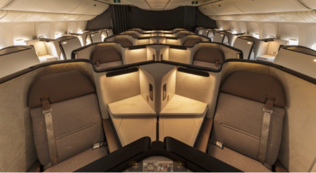 Cathay Pacific: la cabina di business class Aria Suite debutta sui voli da Milano