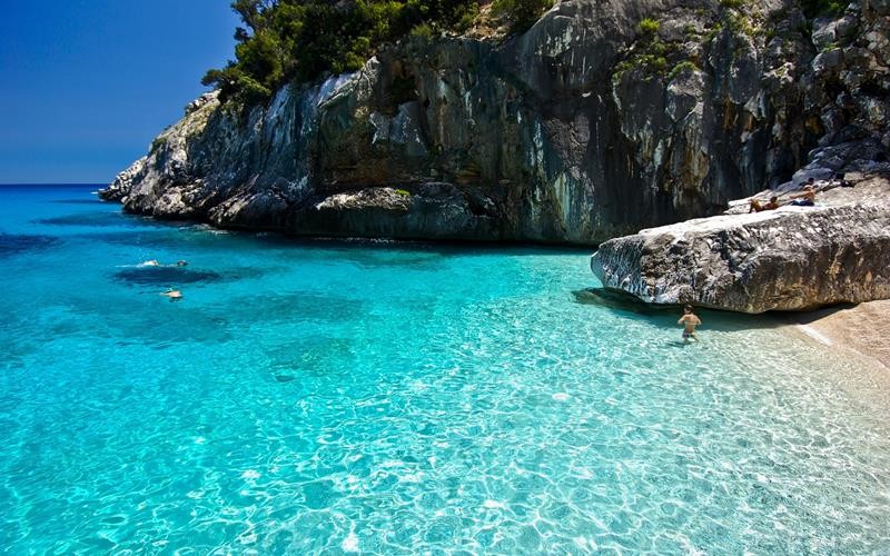 Turismo: la Sardegna punta sulla Svizzera