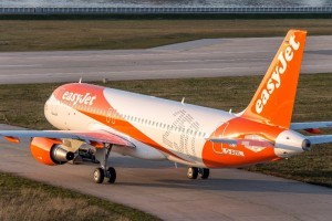 EasyJet rifiuta l’offerta di Wizz Air e crolla in Borsa