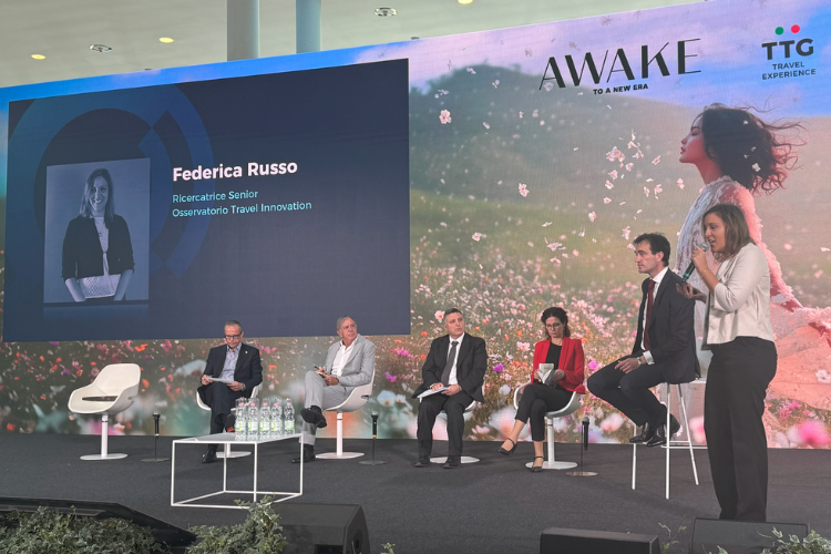 Viaggiare nel 2025: l’AI entra nel journey del 33% dei turisti