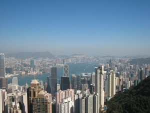 Hong Kong: la quarantena per i viaggiatori internazionali passa da 21 a 14 giorni