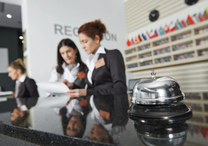 Albergatori: secco no all’aumento della tassa di soggiorno anche nel 2026