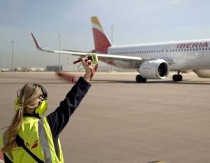 Iberia è sempre la più puntuale tra i vettori europei, anche in agosto