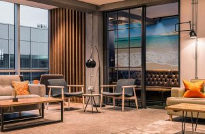 EasyJet: domani apre i battenti The Gateway, nuova lounge a Londra Gatwick