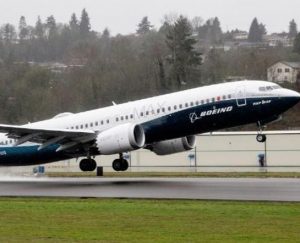 Il Boeing 737 Max torna a volare nei cieli europei: c’è l’approvazione dell’Easa