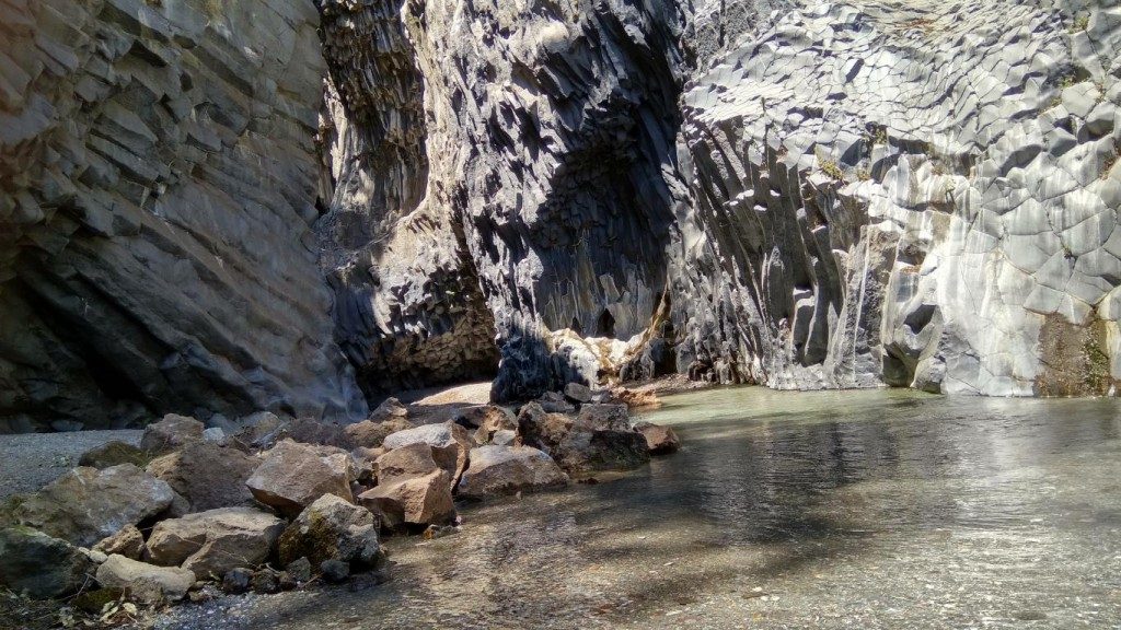 Alla scoperta delle Gole dell’Alcantara, i canyon siciliani