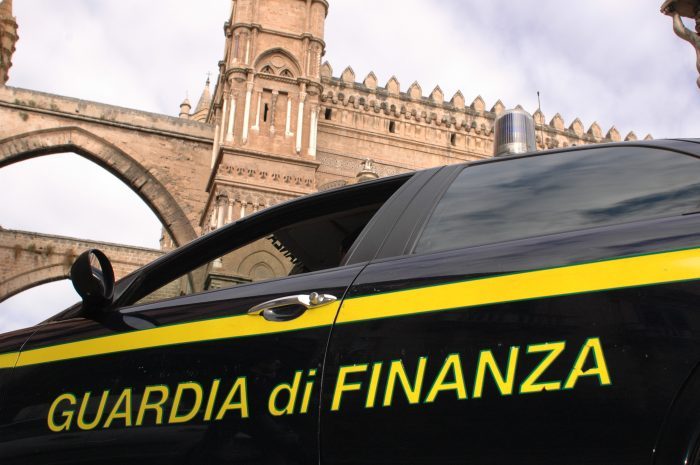 La Finanza in Confcommercio Roma. L’accusa: truffa ai danni dello Stato